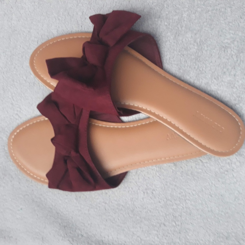 Maroon Old Navy Sandals